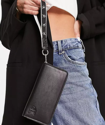 Calvin Klein Jeans ultralight zip around wristlet bag in black